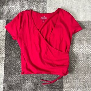 Hollister Must-Have Collection Red Wrap Baby Tee Medium Short Sleeve Ruched Side